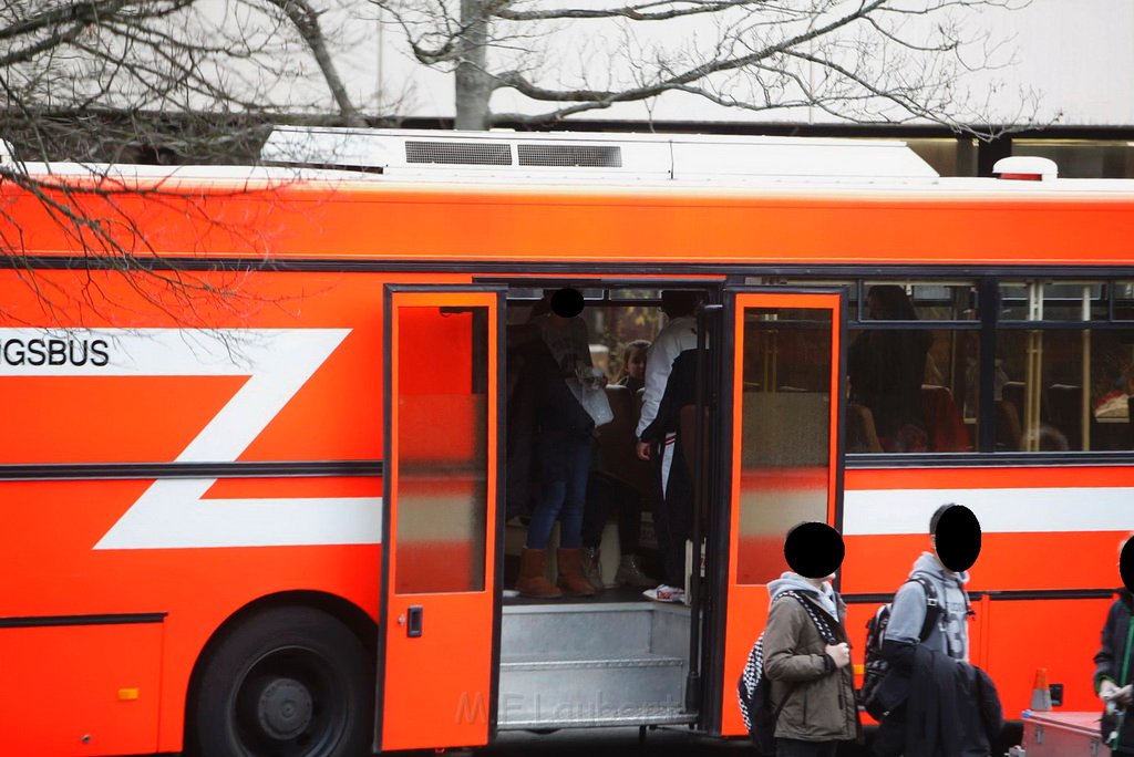 Reizgas gesprueht Schule Koeln Chorweiler Merienstr P36.JPG